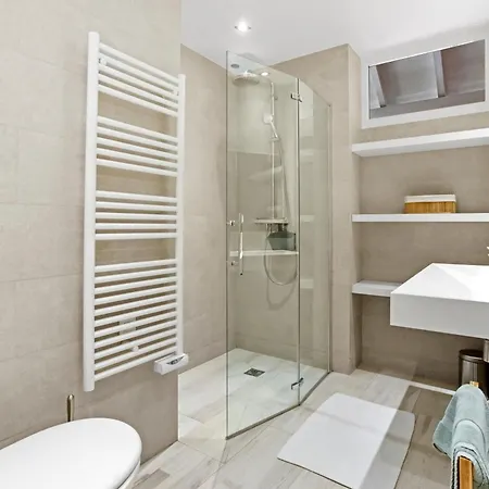 Feriehus Au Bord De L'eau Fréjus